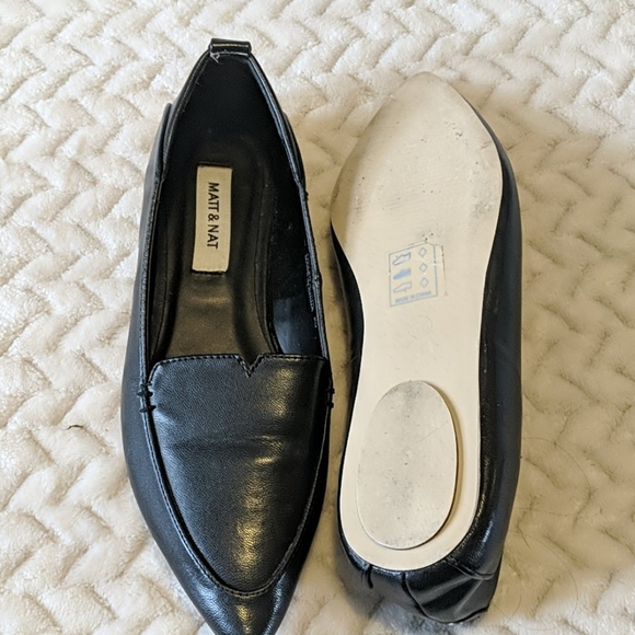 Matt and Nat pointed flats - Picture 4 of 4